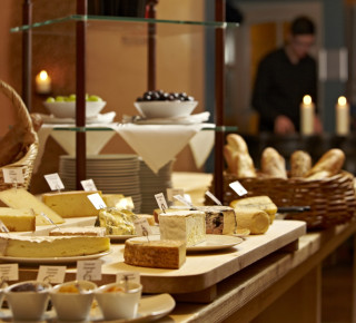 Ansicht des Käsebuffets im Restaurant Spettacolo