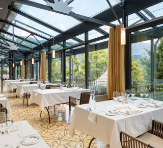 Vue du jardin d&#039;hiver dans le restaurant Spettacolo