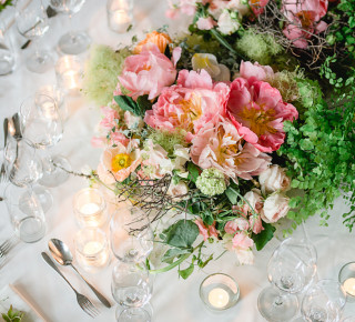 Table decoration for the family celebration