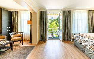 Deluxe Junior Suite 2