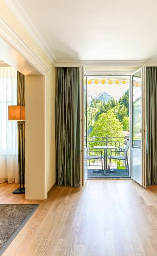 Deluxe Junior Suite 2