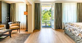 Deluxe Junior Suite 2