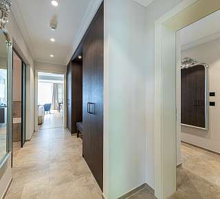 Bild der Verbindungstür zwischen zwei Premium Junior Suiten