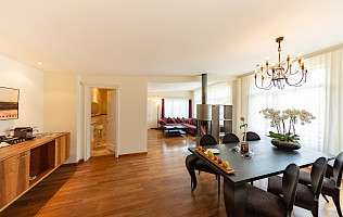 Luxury Panorama Spa Suite Esszimmer