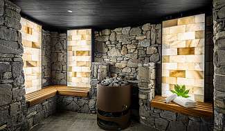 Picture of the sulphur grotto in the sauna area