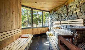 Picture of the stone oil sauna