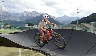 Pump track