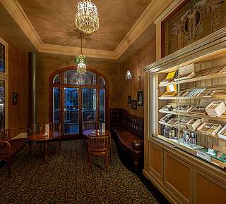Cigar Lounge