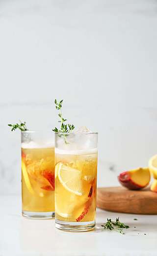 Deux boissons estivales fruitées