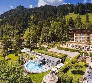 Hôtel de montagne avec piscine