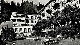 Hotel mit Garten und Terrasse
