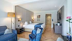 Chambre d'hôtel moderne